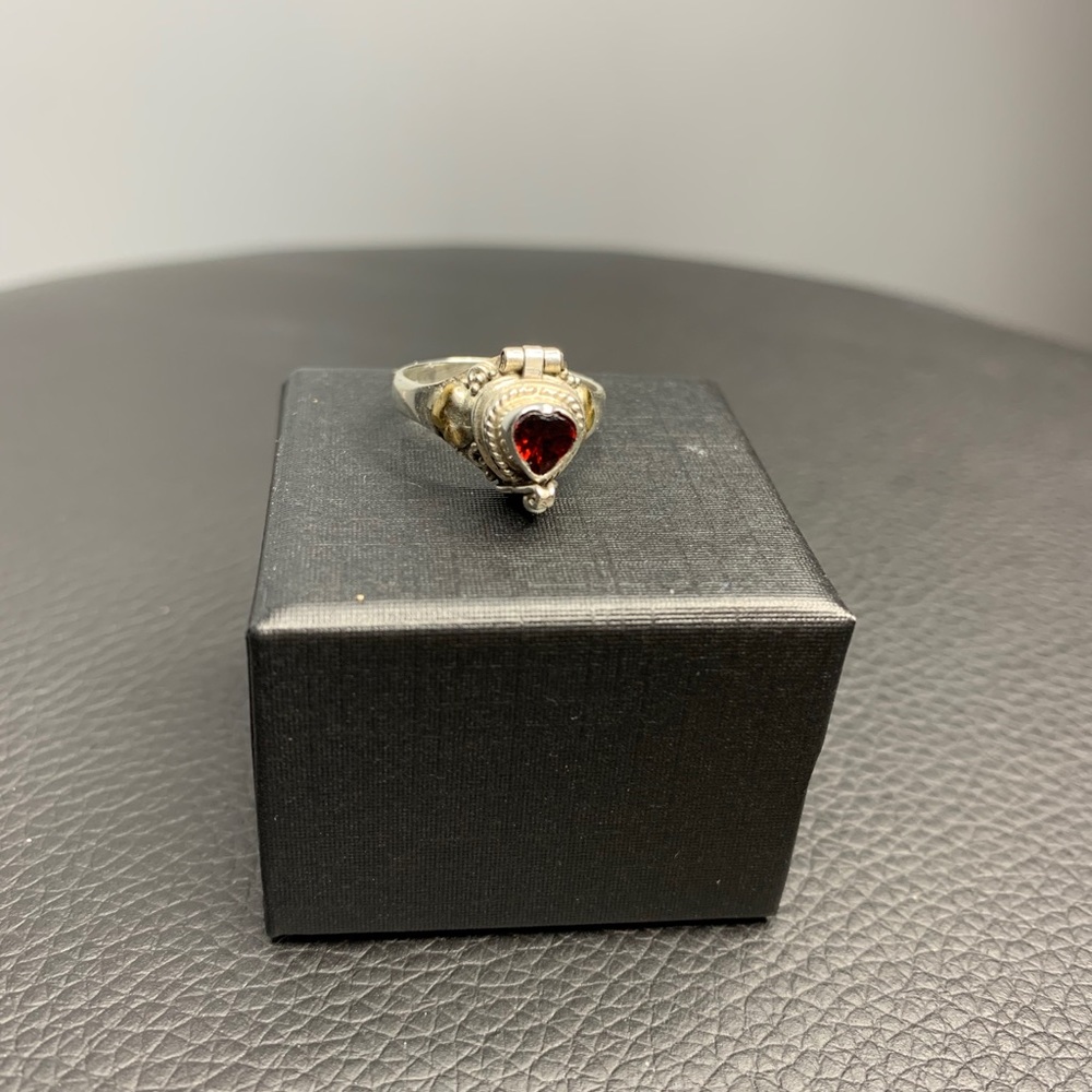 Vintage Sterling Silver Garnet Poison Ring